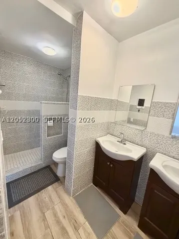 215 SE 3rd Avenue Hallandale Beach FL 33009