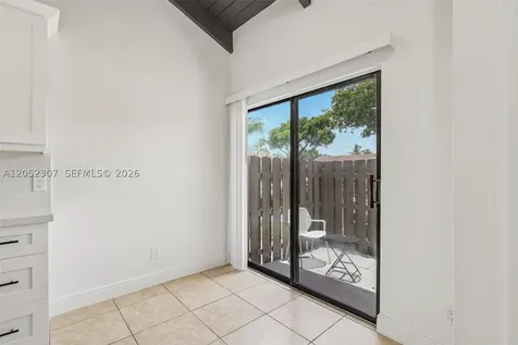 2112 SW 81st Way Davie FL 33324