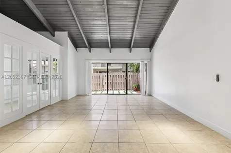 2112 SW 81st Way Davie FL 33324