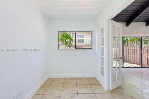 2112 SW 81st Way Davie FL 33324