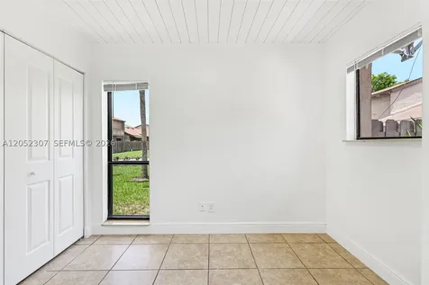 2112 SW 81st Way Davie FL 33324