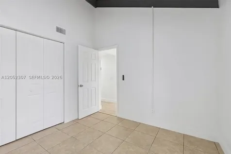 2112 SW 81st Way Davie FL 33324
