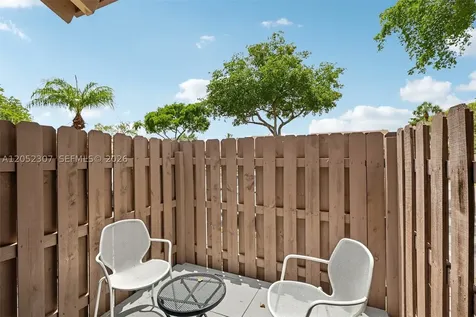 2112 SW 81st Way Davie FL 33324
