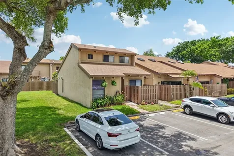 2112 SW 81st Way Davie FL 33324