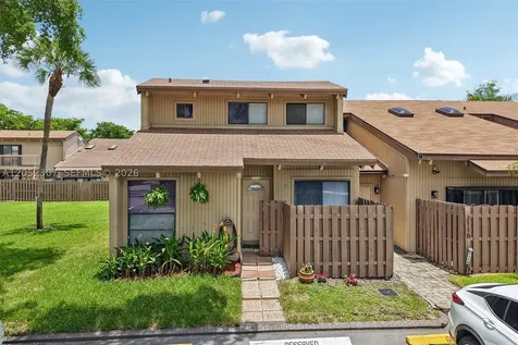2112 SW 81st Way Davie FL 33324