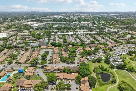 2112 SW 81st Way Davie FL 33324