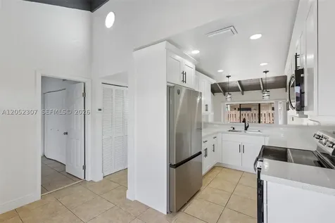 2112 SW 81st Way Davie FL 33324