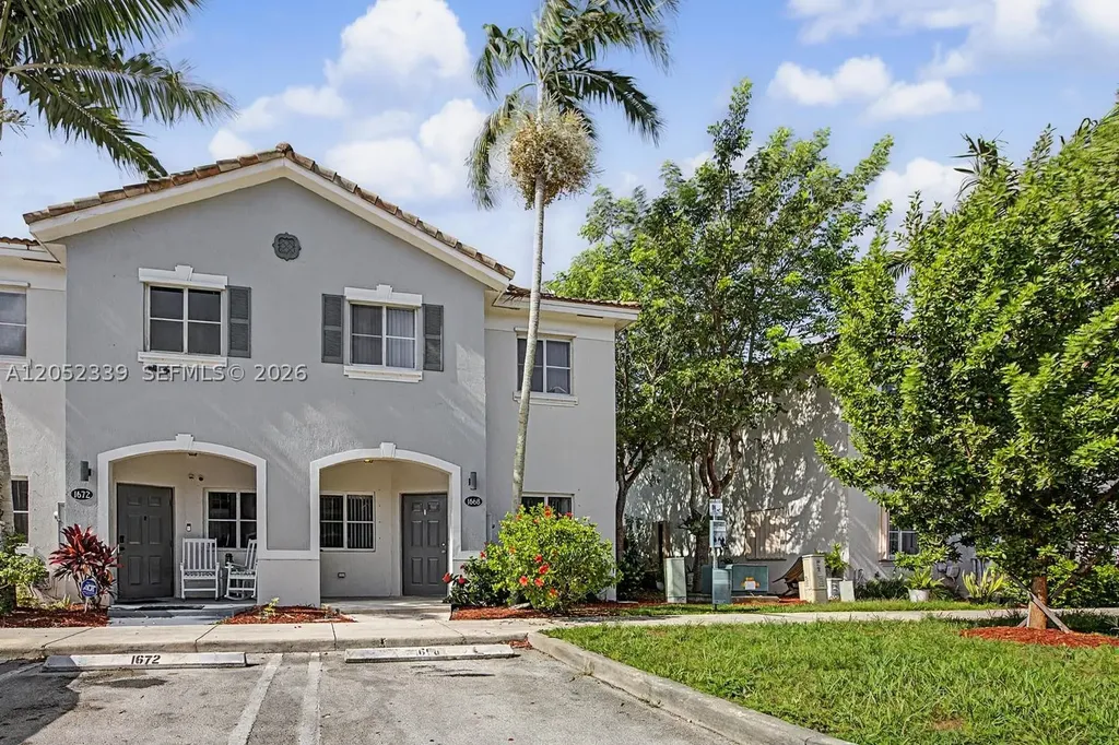 1668 SE 30th Street Homestead FL 33035