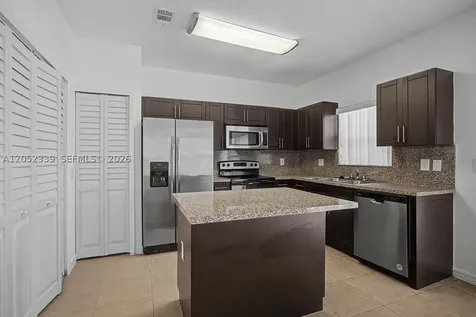 1668 SE 30th Street Homestead FL 33035