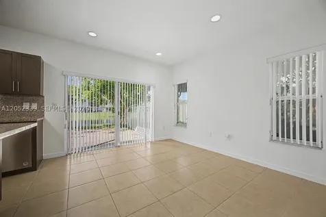 1668 SE 30th Street Homestead FL 33035