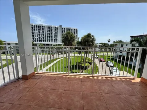 1631 NE 114th Street Miami FL 33181