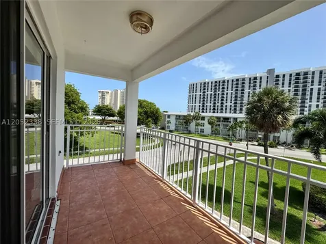 1631 NE 114th Street Miami FL 33181