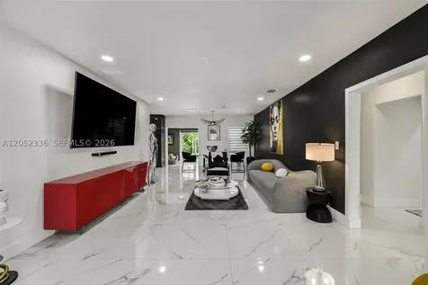 285 NW 45th Street Miami FL 33127