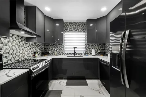 285 NW 45th Street Miami FL 33127