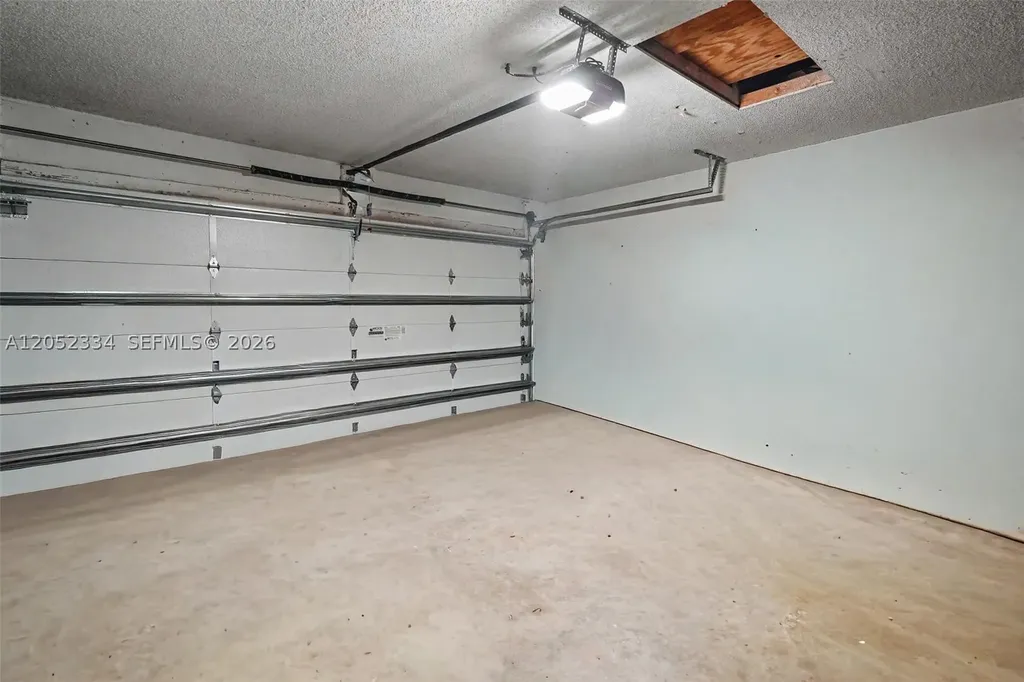 5085 NW 96th Way Coral Springs FL 33076