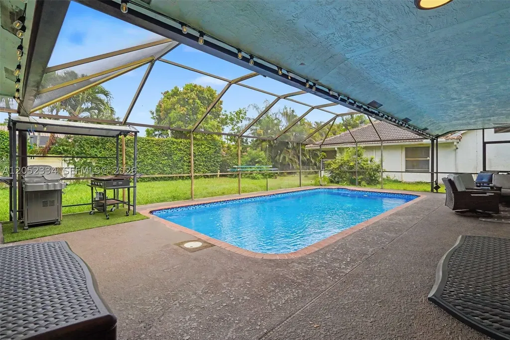5085 NW 96th Way Coral Springs FL 33076