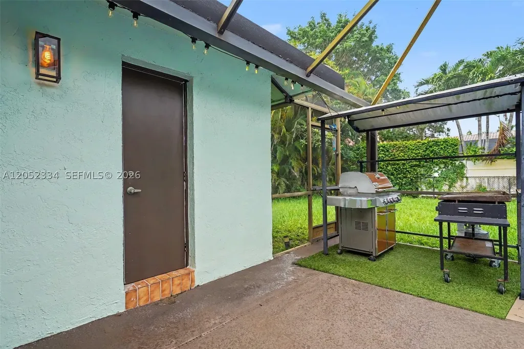 5085 NW 96th Way Coral Springs FL 33076