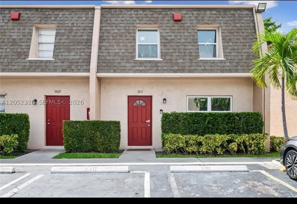 3311 Mallard Close Pompano Beach FL 33064