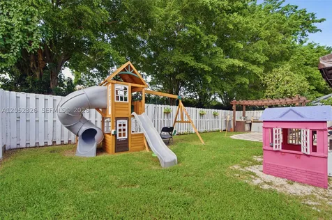 15799 NW 4th Street Pembroke Pines FL 33028