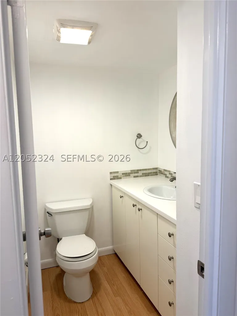 3800 N Hills Drive Hollywood FL 33021