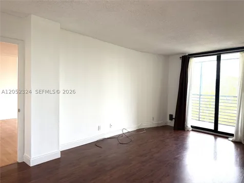 3800 N Hills Drive Hollywood FL 33021