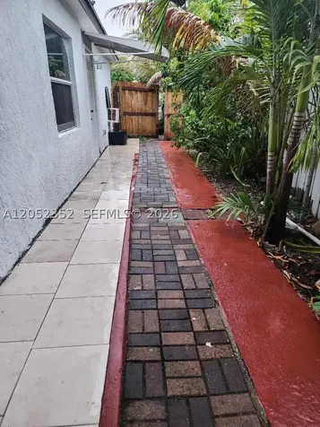 13915 NW 5th Court North Miami FL 33168