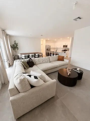 12753 SW 213th Terrace Miami FL 33177