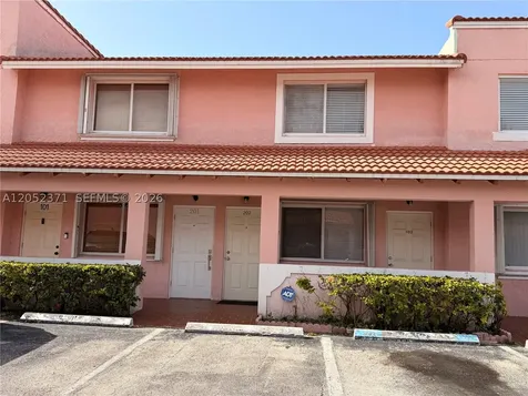 8019 Lake Drive Doral FL 33166