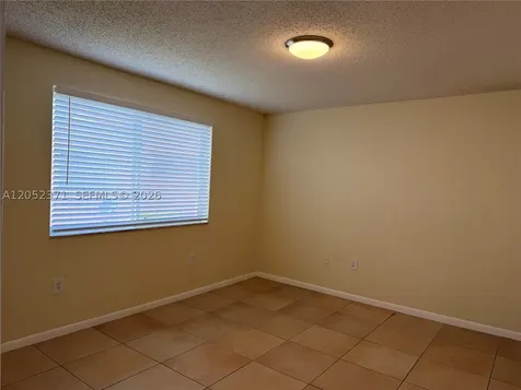 8019 Lake Drive Doral FL 33166