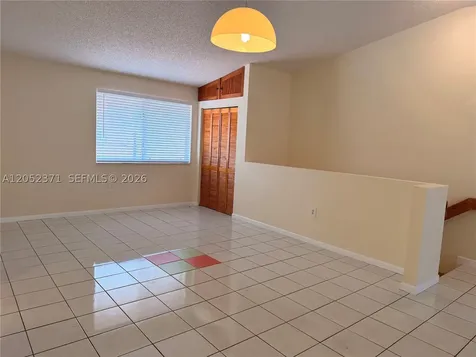 8019 Lake Drive Doral FL 33166
