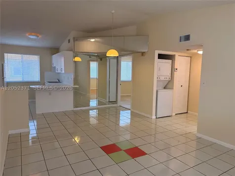 8019 Lake Drive Doral FL 33166