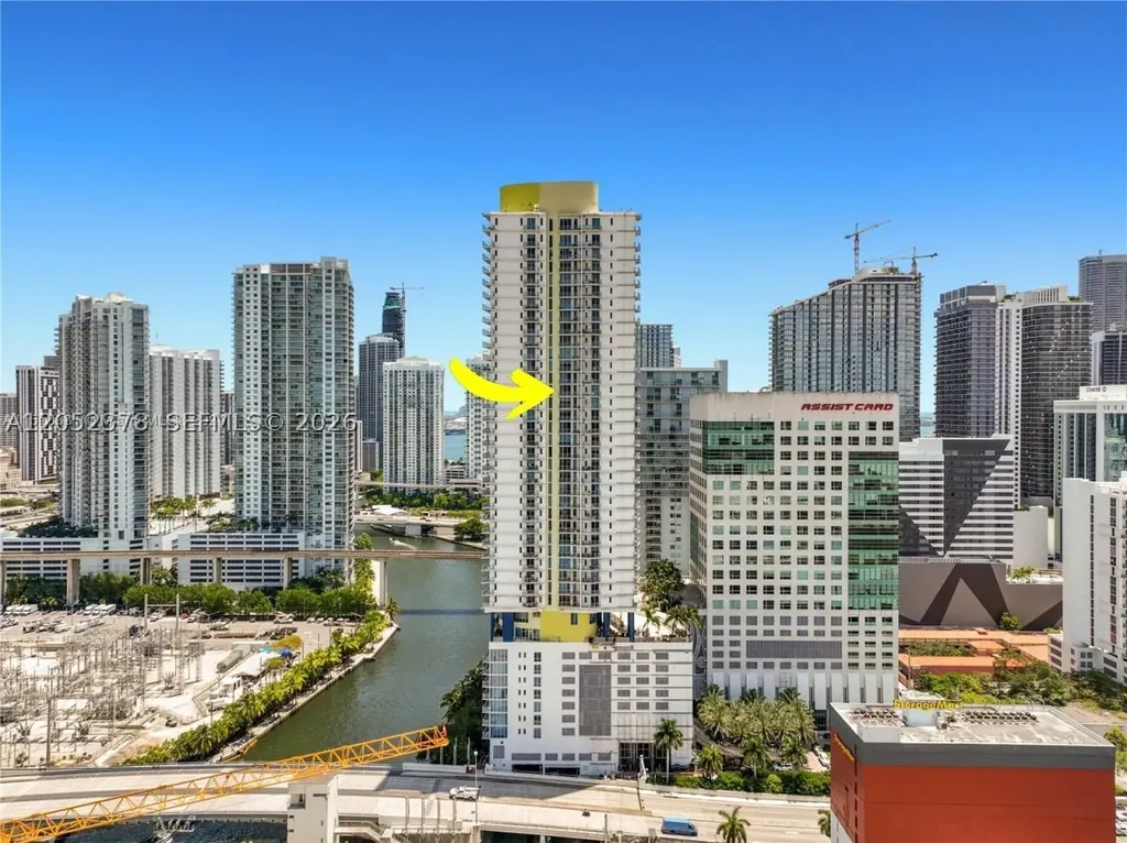 185 SW 7th Street Miami FL 33130