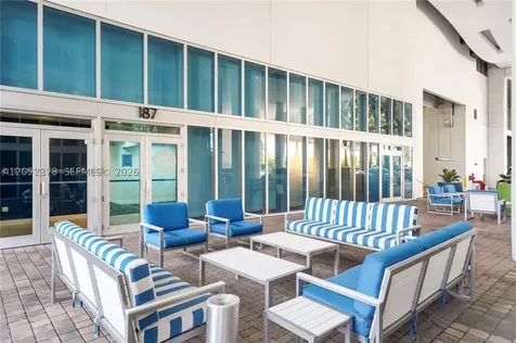 185 SW 7th Street Miami FL 33130