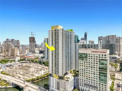 185 SW 7th Street Miami FL 33130
