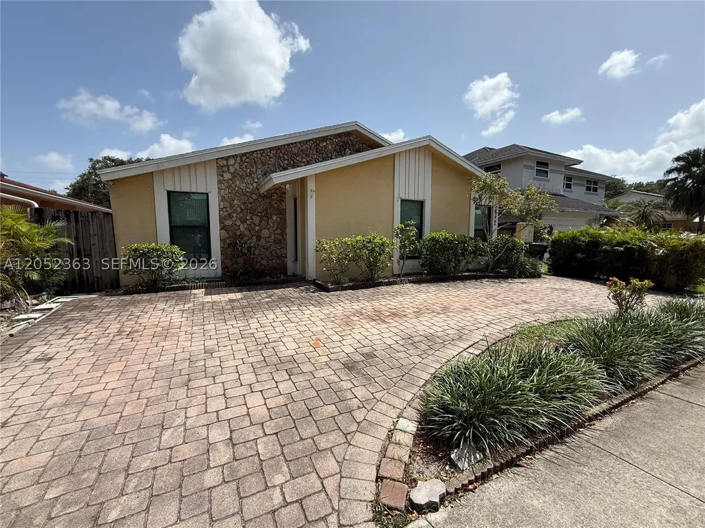 3620 Farragut Street Hollywood FL 33021