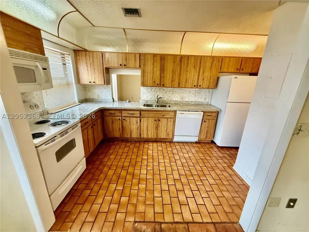 3620 Farragut Street Hollywood FL 33021