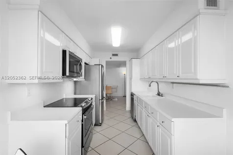 3598 Yacht Club Drive Aventura FL 33180