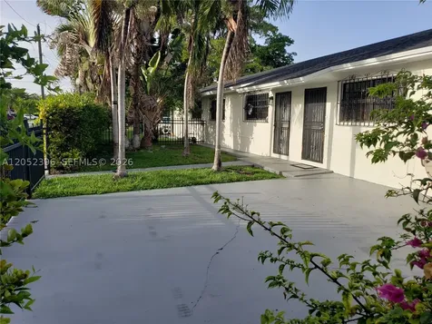 2998 NW 30th Street Miami FL 33142