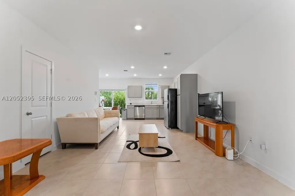 336 NW 8th Court Pompano Beach FL 33060