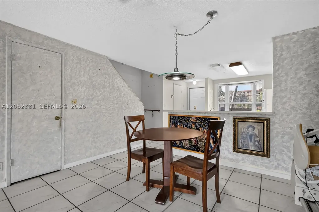 2561 NE 15th Street Pompano Beach FL 33062