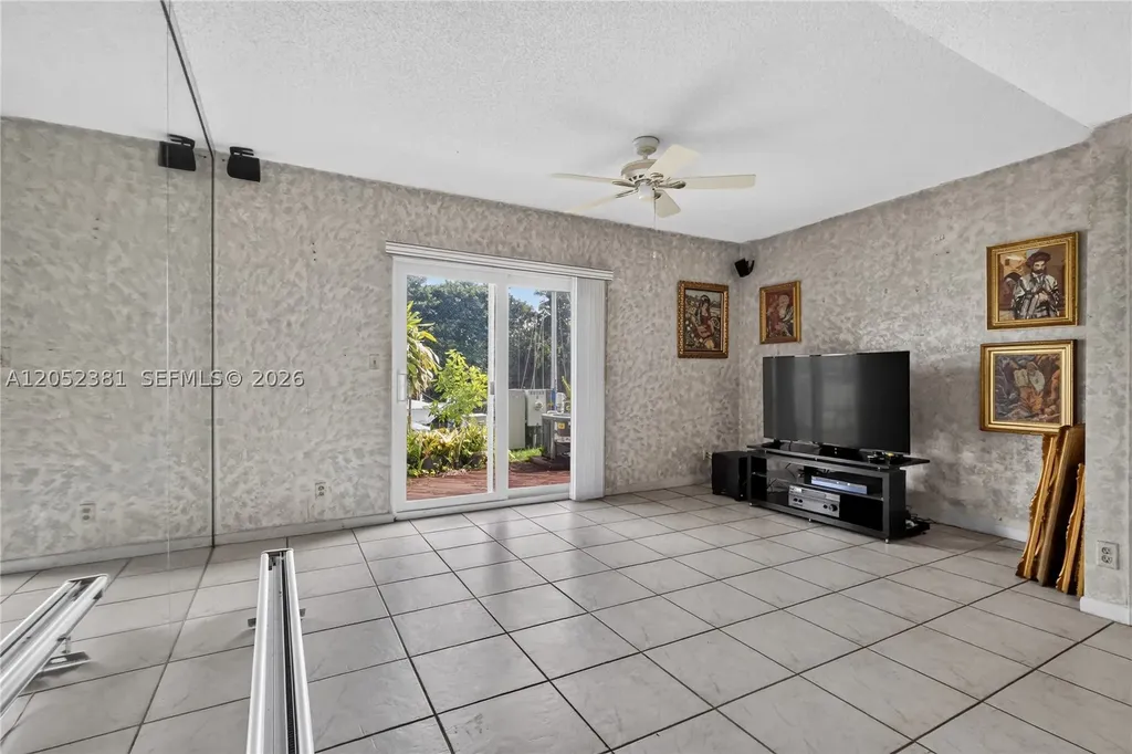 2561 NE 15th Street Pompano Beach FL 33062