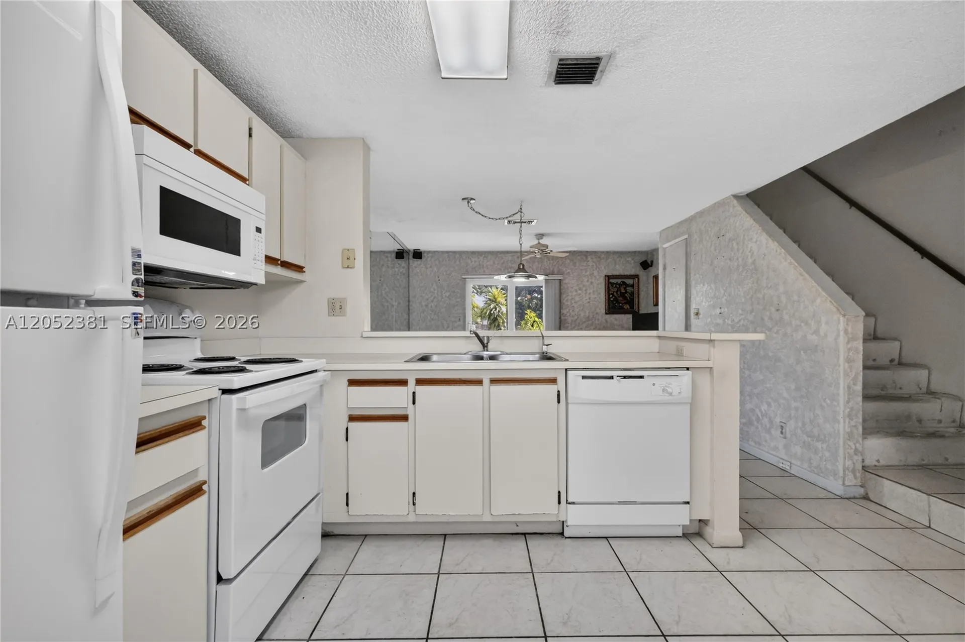 2561 NE 15th Street Pompano Beach FL 33062