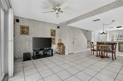 2561 NE 15th Street Pompano Beach FL 33062