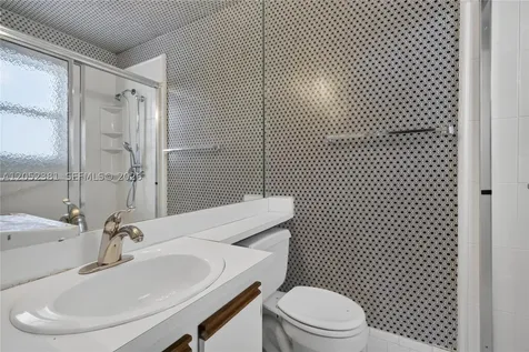 2561 NE 15th Street Pompano Beach FL 33062