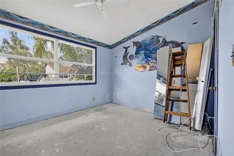 2561 NE 15th Street Pompano Beach FL 33062