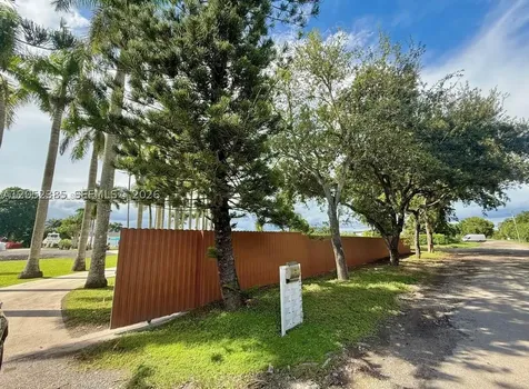 35220 SW 213th Avenue Homestead FL 33034