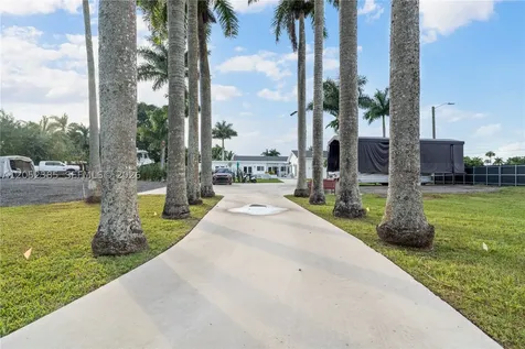 35220 SW 213th Avenue Homestead FL 33034