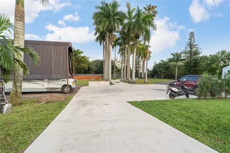 35220 SW 213th Avenue Homestead FL 33034