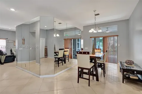 4219 Sabal Ridge Circle Weston FL 33331
