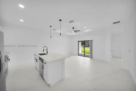 4746 27th Street SW Lehigh Acres FL 33973